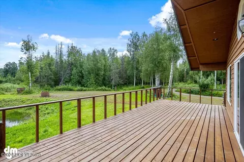 Exterior - 22557 Willow Fishhook Rd, Willow, AK 99688 photo 5 of 15