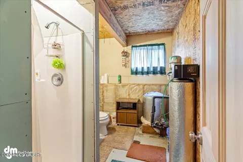 Bath - 22557 Willow Fishhook Rd, Willow, AK 99688 photo 4 of 5