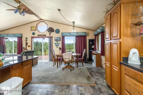 Dining - 22557 Willow Fishhook Rd, Willow, AK 99688 photo 2 of 2