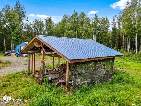 Exterior - 22557 Willow Fishhook Rd, Willow, AK 99688 photo 12 of 15