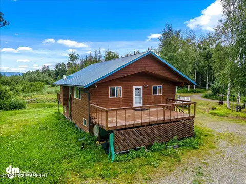 Exterior - 22557 Willow Fishhook Rd, Willow, AK 99688 photo 2 of 15
