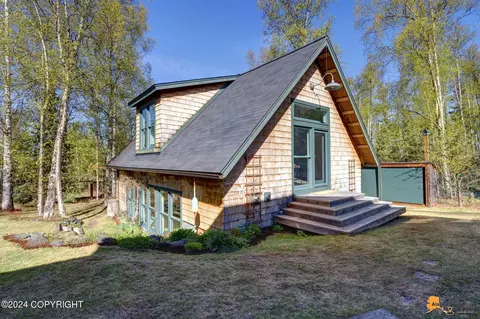 Exterior - 14439 Fire Lake Dr, Eagle River, AK 99577 photo 3 of 19