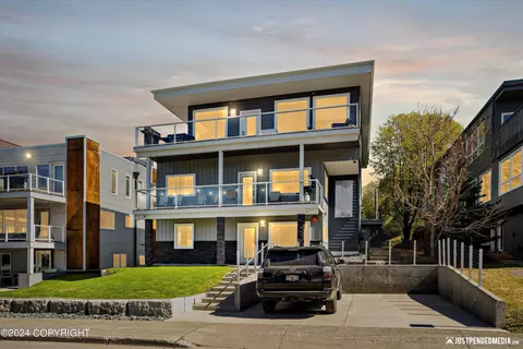 627 N St, Anchorage, AK 99501