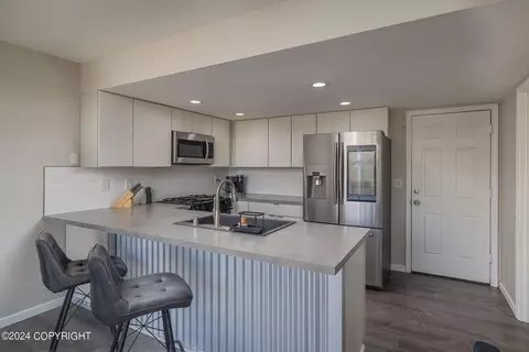 Kitchen - 18507 Chekok Cir, Eagle River, AK 99577 photo 2 of 3