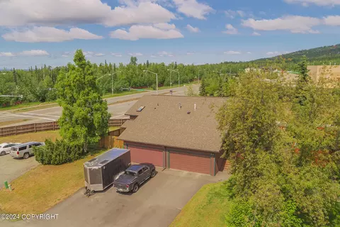 View/Area - 18507 Chekok Cir, Eagle River, AK 99577 photo 3 of 13