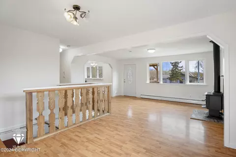 8201 E 3rd Ave, Anchorage, AK 99504 photo 17
