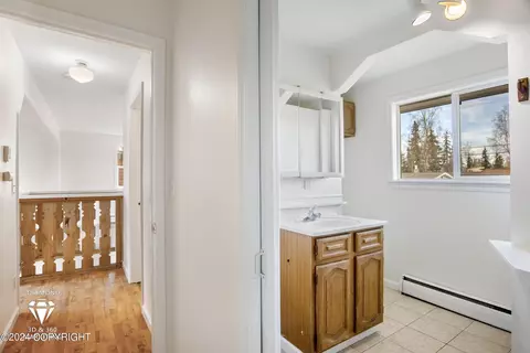 8201 E 3rd Ave, Anchorage, AK 99504 photo 12