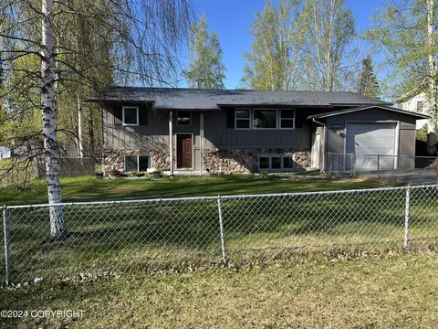 16633 Carla St, Eagle River, AK 99577 photo 2