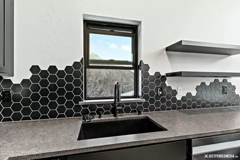 4156 Harca St, Eagle River, AK 99577 photo 6