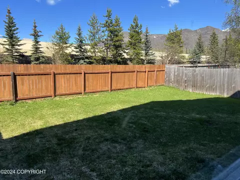 18615 N Lowrie Loop, Eagle River, AK 99577 photo 3
