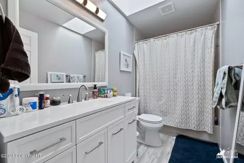Bath - 10151 Pointe Resolution Dr, Anchorage, AK 99515 photo 6 of 6