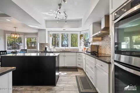 Kitchen - 10151 Pointe Resolution Dr, Anchorage, AK 99515 photo 13 of 14