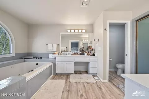 Bath - 10151 Pointe Resolution Dr, Anchorage, AK 99515 photo 2 of 6