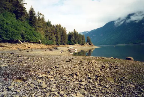 L4 Sadie Cove, Homer, AK 99603