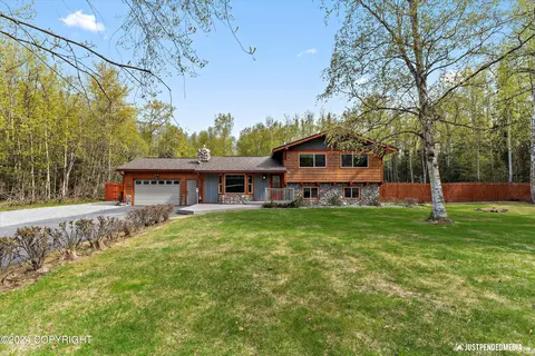 1401 Shore Dr, Anchorage, AK 99515
