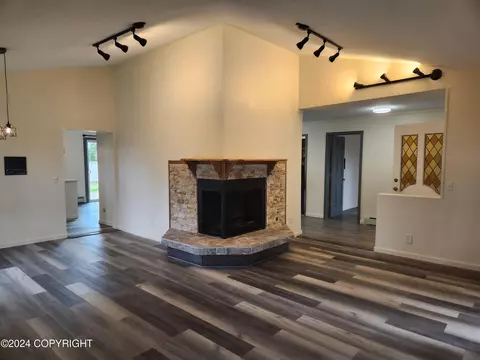 105 N Kobuk St, Soldotna, AK 99669