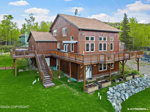 12204 E Prince Of Peace Dr, Eagle River, AK 99577