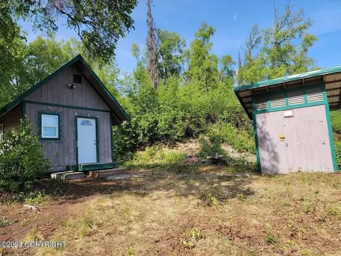 41685 S Running River Dr, Talkeetna, AK 99676