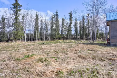 Exterior - 37270 Robinson Loop Rd, Sterling, AK 99672 photo 5 of 6