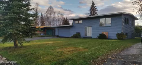 1515 Ermine St, Anchorage, AK 99504