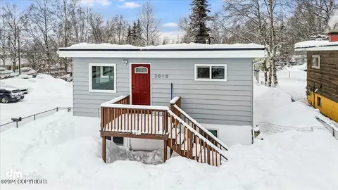 3010 Dawson St, Anchorage, AK 99503