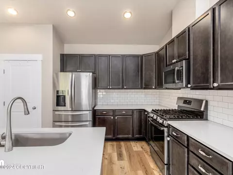 Kitchen - 20098 Eagles Nest Ct # 2A, Eagle River, AK 99577 photo 6 of 6