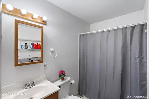 Bath - 3676 Image Dr, Anchorage, AK 99504 photo 3 of 3