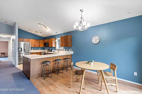 Dining - 3676 Image Dr, Anchorage, AK 99504 photo 2 of 2