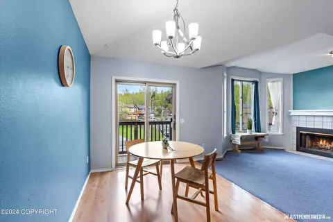 Dining - 3676 Image Dr, Anchorage, AK 99504 photo 1 of 2