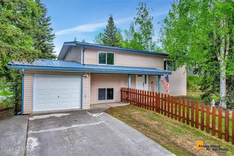 11229 Bridger Pl, Eagle River, AK 99577