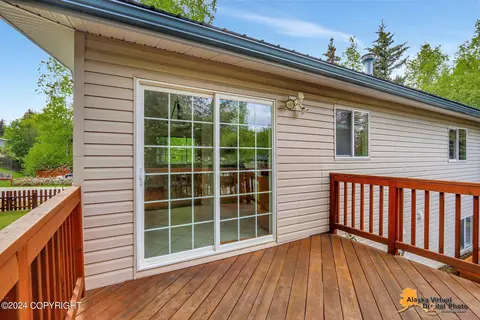 11229 Bridger Pl, Eagle River, AK 99577 photo 33