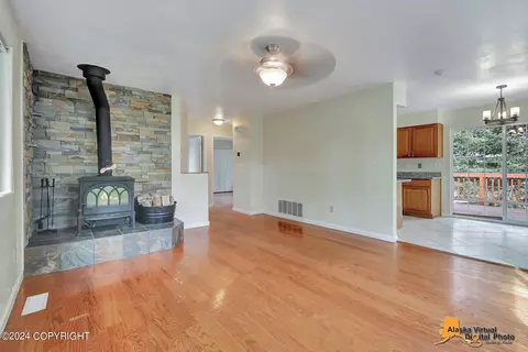 11229 Bridger Pl, Eagle River, AK 99577 photo 4