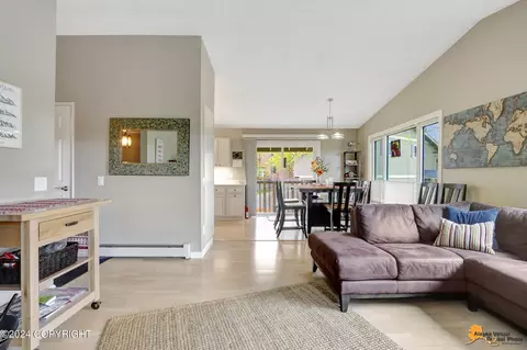 4111 Edinburgh Dr, Anchorage, AK 99502 photo 9