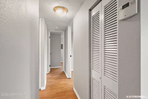 Entry Way - 5904 Miley Dr, Anchorage, AK 99504 photo 1 of 1