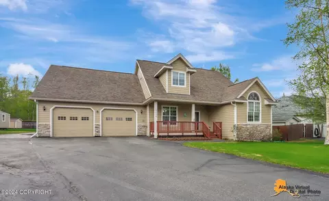 17124 Hideaway Ridge Dr, Eagle River, AK 99577