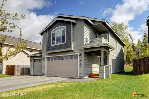 8127 Grayhawk Cir, Anchorage, AK 99507