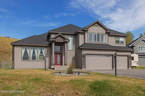 4949 E Chick Cir, Wasilla, AK 99654