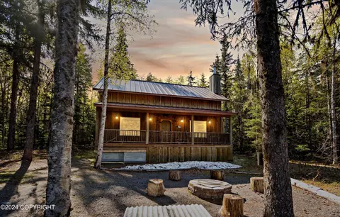 25289 Mathison Rd, Hope, AK 99605