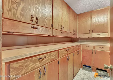 10008 Genora St, Eagle River, AK 99577 photo 25