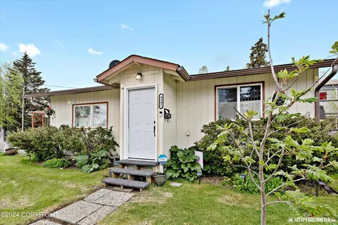 4301 Thompson Ave, Anchorage, AK 99508