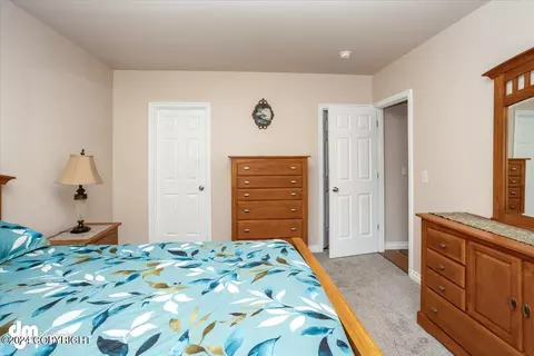 Bedroom - 19255 Alma Ave, Chugiak, AK 99567 photo 2 of 5
