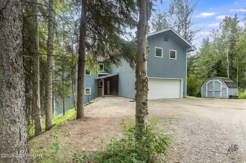 1601 Drouin Rd, Fairbanks, AK 99709