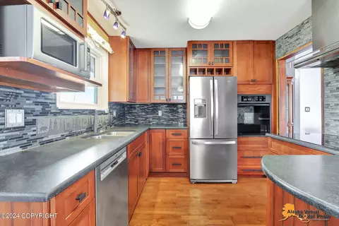 Kitchen - 4001 James Dr, Anchorage, AK 99504 photo 1 of 6