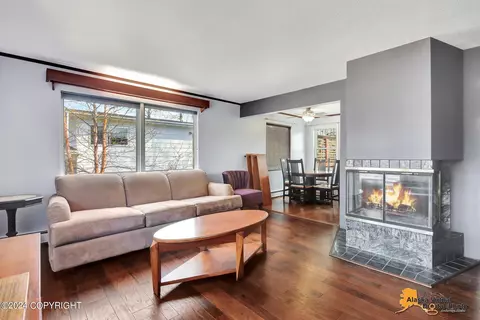 Living - 4001 James Dr, Anchorage, AK 99504 photo 2 of 5