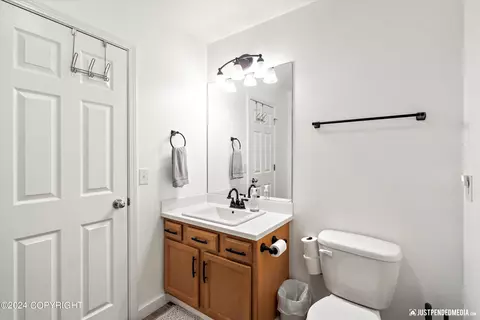 Bath - 12324 Vista Ridge Loop, Eagle River, AK 99577 photo 3 of 3