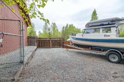 Exterior - 21707 Oberg Rd, Chugiak, AK 99567 photo 18 of 23