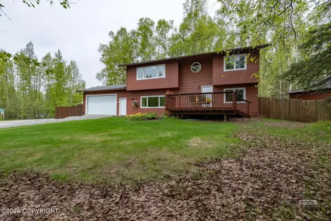 Exterior - 21707 Oberg Rd, Chugiak, AK 99567 photo 7 of 23