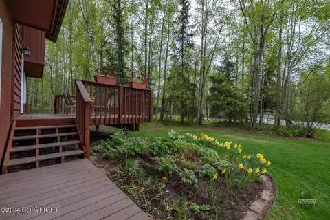 Exterior - 21707 Oberg Rd, Chugiak, AK 99567 photo 1 of 23