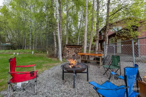 Exterior - 21707 Oberg Rd, Chugiak, AK 99567 photo 10 of 23