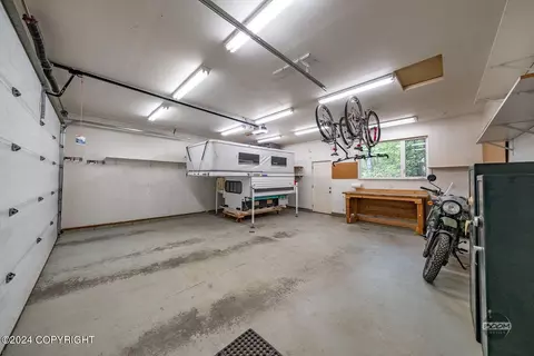 Exterior - 21707 Oberg Rd, Chugiak, AK 99567 photo 3 of 23